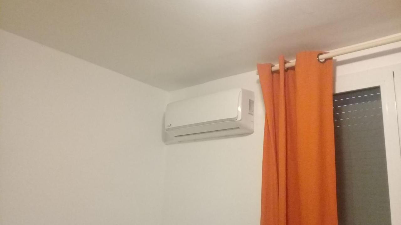 Ferienwohnung La Caraibe Dans La Station Balneaire Saint-Francois  Exterior foto