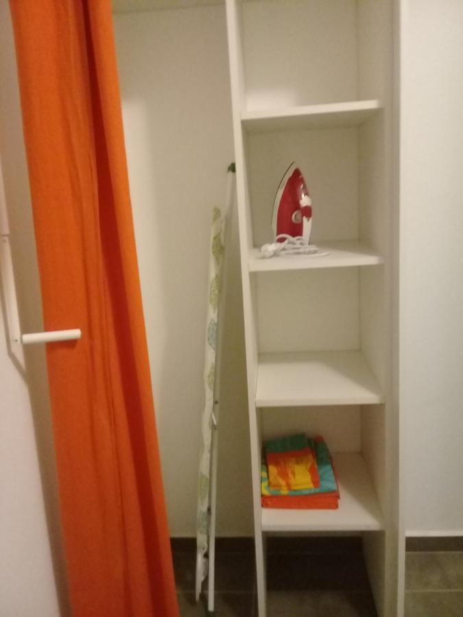 Ferienwohnung La Caraibe Dans La Station Balneaire Saint-Francois  Exterior foto
